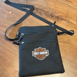 Harley crossbody